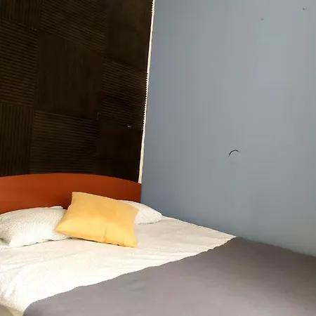 Color 2 דירה פוזנן